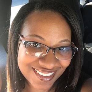 Meet your Posher, Shana